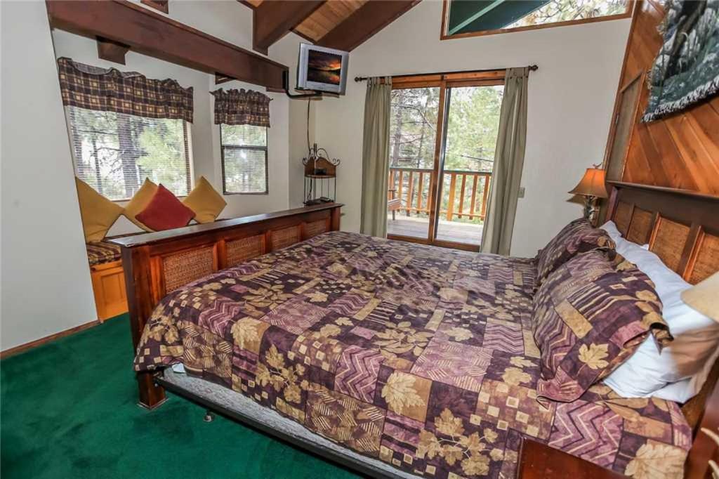 Summit Adventure - Beautiful, Spacious And Quiet Home! Foosball, Pool And Poker Table! Jet Tub! Big Bear Lake Exterior photo